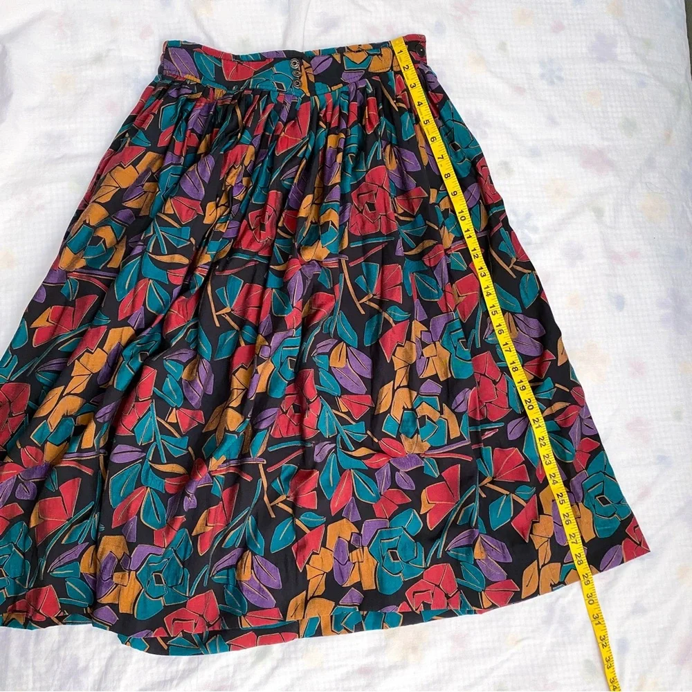 Vintage jewel-toned pleated skirt - Picture 12 of 12